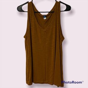 Old Navy Gold Tank. Size Large.